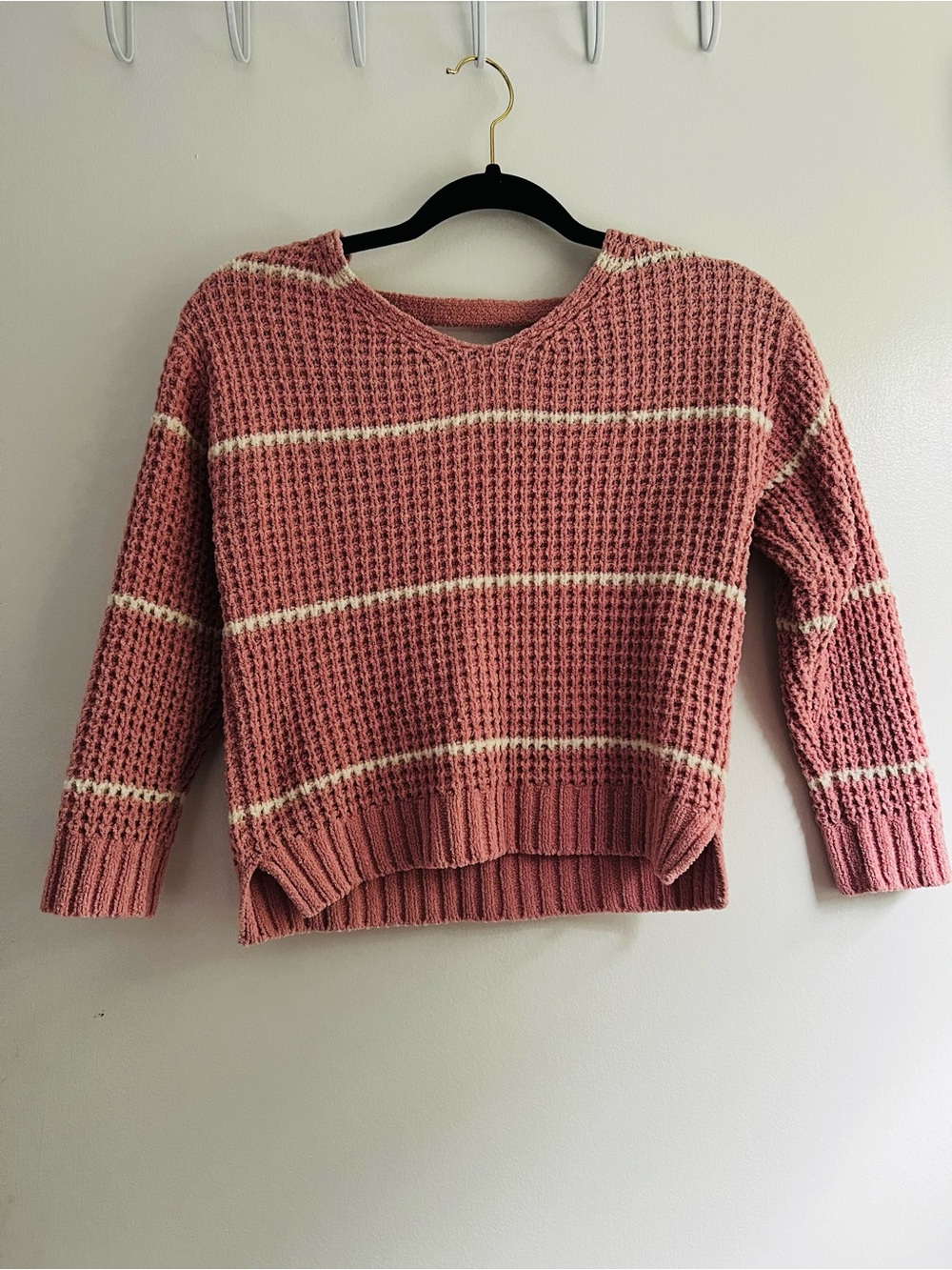 Striped V-Neck Waffle Knit Sweater in Dusty Rose